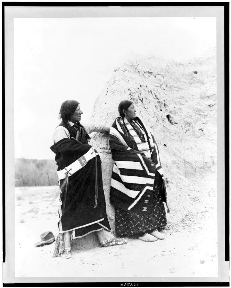 Tinpsila Tanka and squaw LCCN93503246