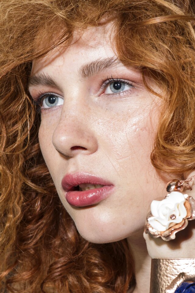 Hairdresser lip lips