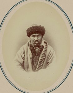 Tipy narodnostei turkestanskago kraia. Cholak-Kazaki. Sardzhan-kazak LCCN2007682046