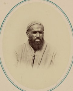 Tipy narodnostei turkestanskago kraia. Karatigintsy (sic)- Mulla-Iar LCCN2007682087