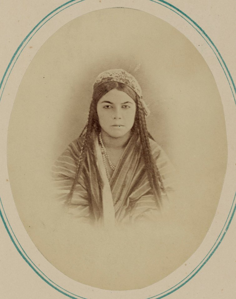 Tipy narodnostei turkestanskago kraia. Uzbechki. Makhtab ai LCCN2007682064
