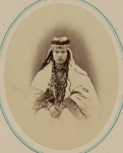 Tipy narodnostei turkestanskago kraia. Uzbechki. Alim khan LCCN2007682063