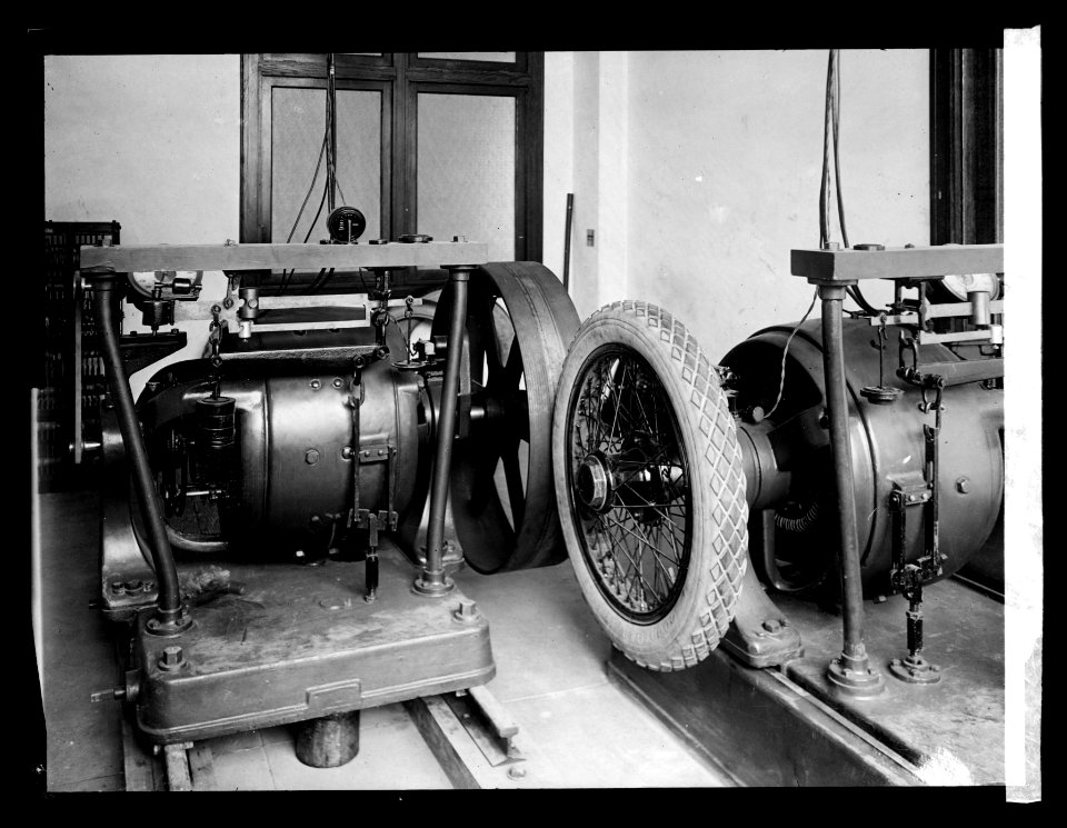 Tire testing machine, Bureau of Standards, 1-14-21 LCCN2016852379