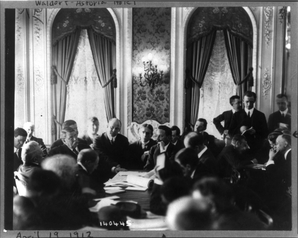 TITANIC disaster. Senate Investigating Committee questioning individuals at the Waldorf Astoria LCCN2002721386