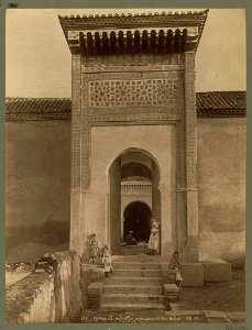 Tlemcen. Portail de la Mosquée de Sidi Haloui - ND. Phot. LCCN2004665066