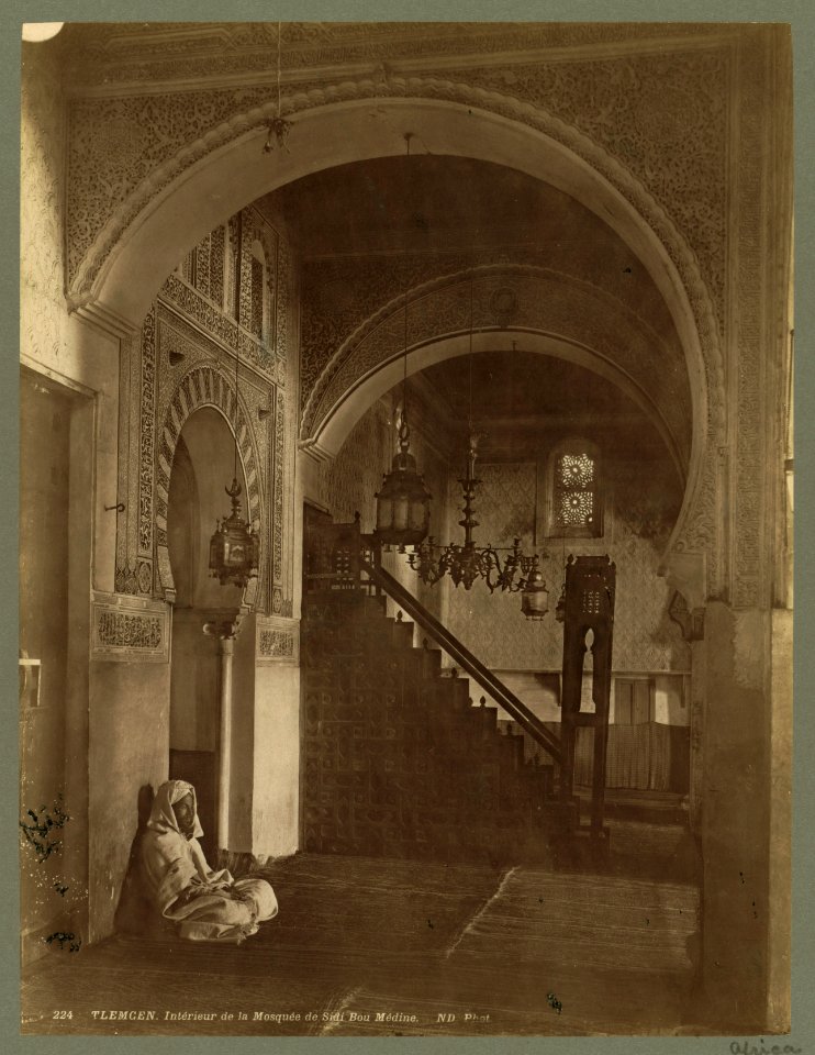 Tlemcen. Intérieure de la Mosquée de Sidi Bou Médine - ND Phot. LCCN2004665069