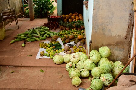 Cuban produce storage