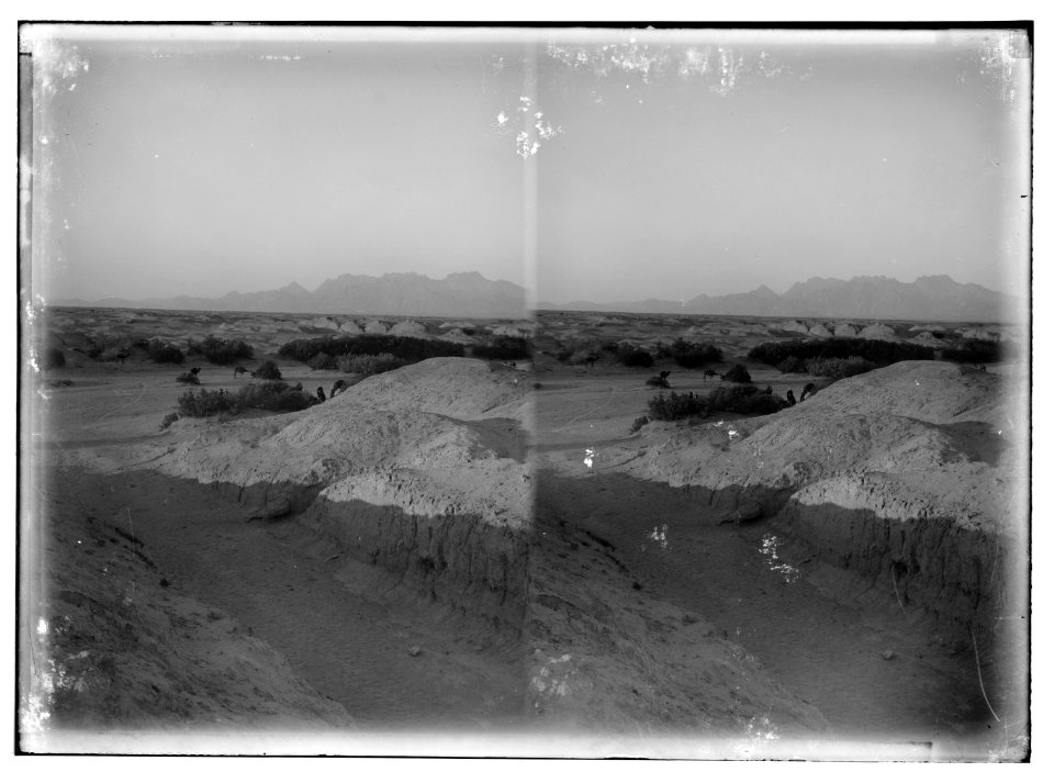To Sinai via the Red Sea, Tor, and Wady Hebran. Wady el-A'awaj. LOC matpc.01984