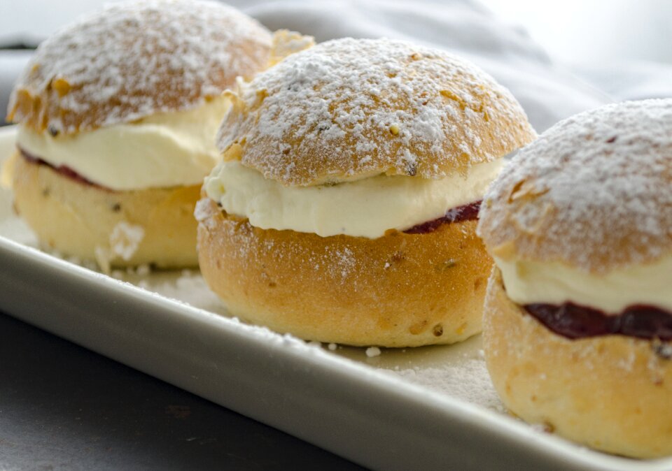 Pastry dessert cream