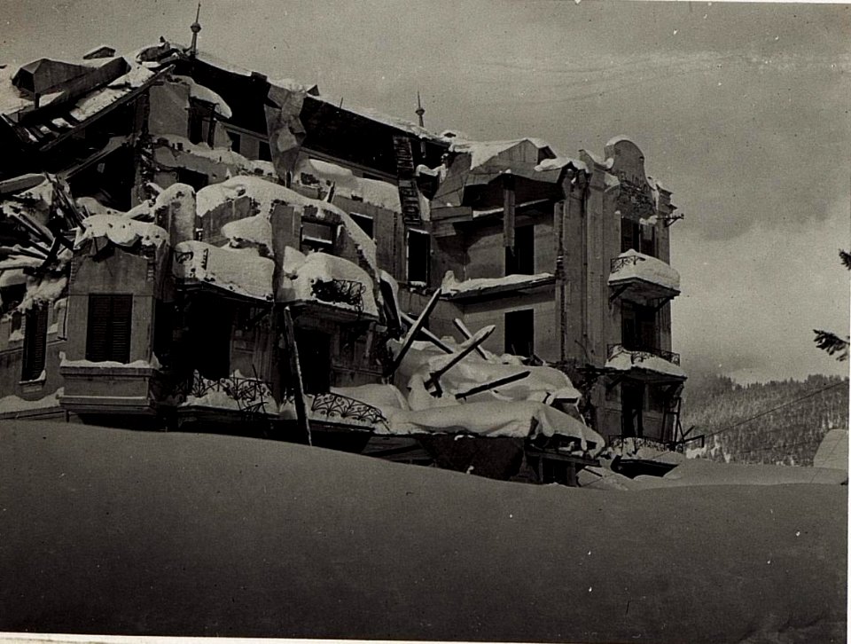 Toblach, Hotel Union nach der Beschießung. (BildID 15578970)