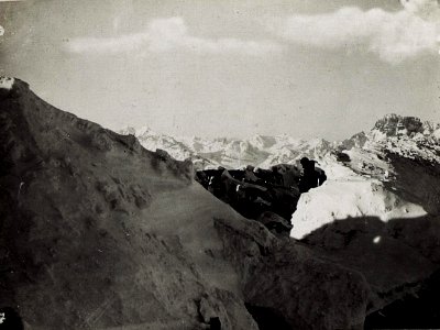 Toblinger Knoten, Blick gegen feindlichen Hochbrunner Schneid. (BildID 15578928)