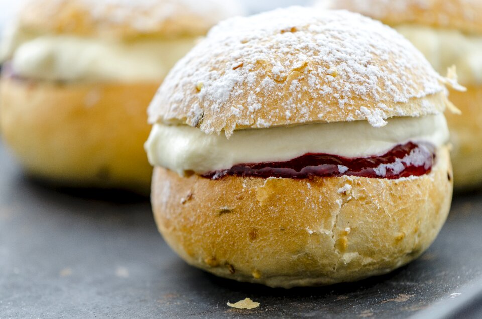Pastry dessert cream