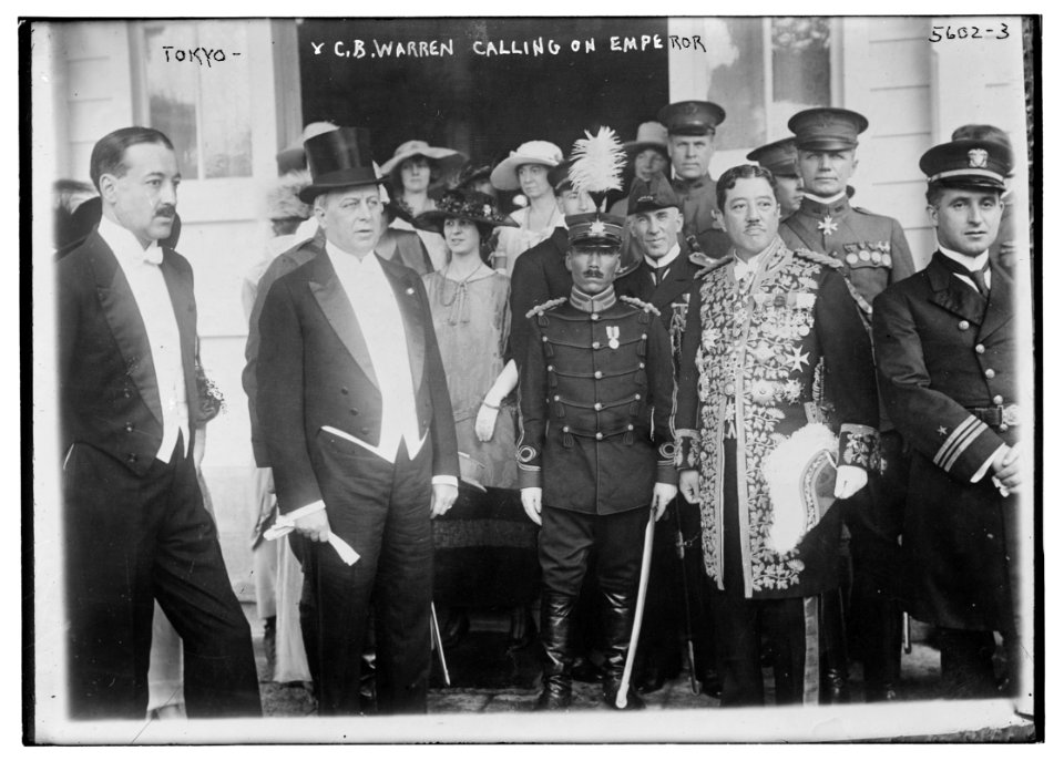 Tokyo, C.B. Warren calling on Emperor LCCN2014713583