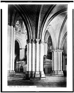 Toledo. Vista interior de la catedral - J. Laurent. Madrid. LCCN94511776