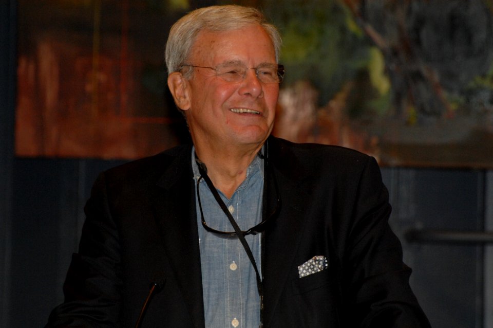 Tom Brokaw 48-DPA-06-29-08 SOI K WGA Con IOD 8101