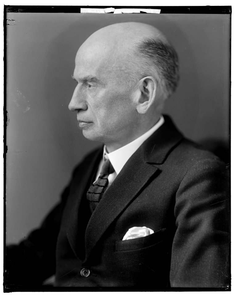 TOLSTOY, L., JR., COUNT LCCN2016862459