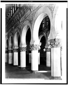Toledo. Vista interior de Sta. Maria la Blanca, antigua sinagoga - J. Laurent. Madrid. LCCN94511847