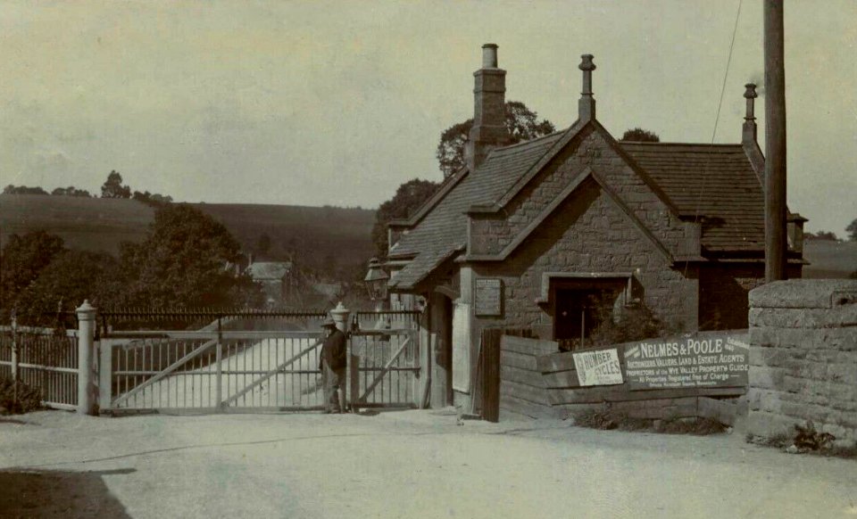 Tollhouse at Kerne Bridge