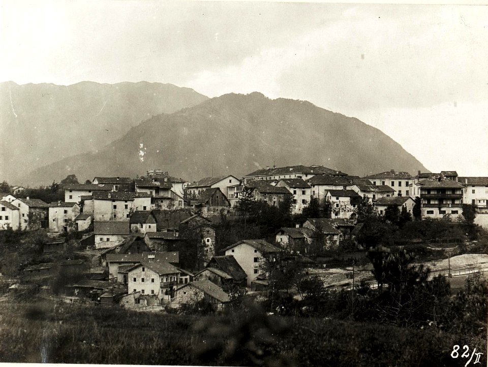 Tolmein gegen Westen gesehen 6.5.1916. (BildID 15594628)