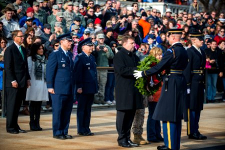 Tomb of the Unknown Soldier - Governor of Maine wreath (15391457254)