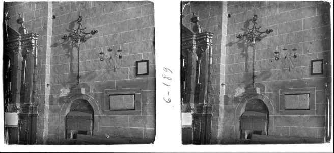 Tomba i creu de l'ermita del camí de Can Terrers