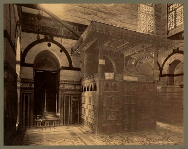 Tombeau du Sultan Kaı̈t-Bey, intérieur - Bonfils. LCCN2004668127