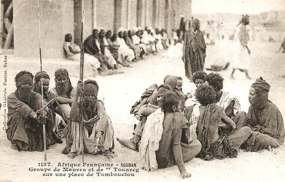 Tombouctou-Groupe de Maures et de Touareg (AOF)