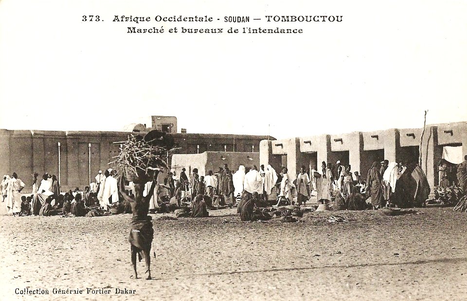 Tombouctou-Marché et bureaux de l'intendance (AOF)