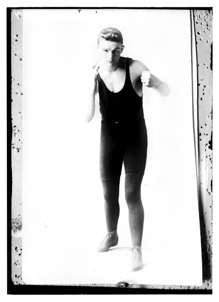 Tommy Gibbons LCCN2014690634