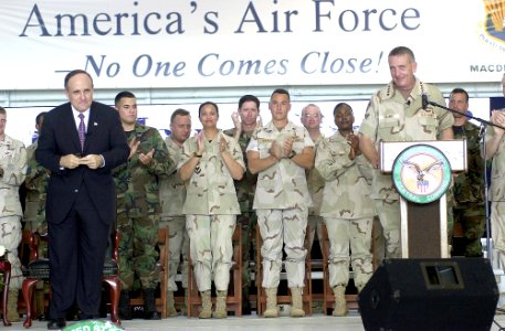 Tommy Franks introduces Rudy Giuliani to members of the 6th Mobility Wing