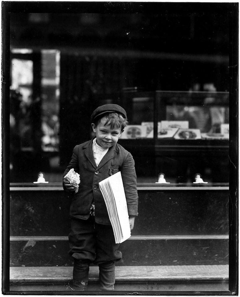 Tommy Hawkins, 5 years old. Sells papers. Is 41 inches high. St. Louis, Mo. - NARA - 523296
