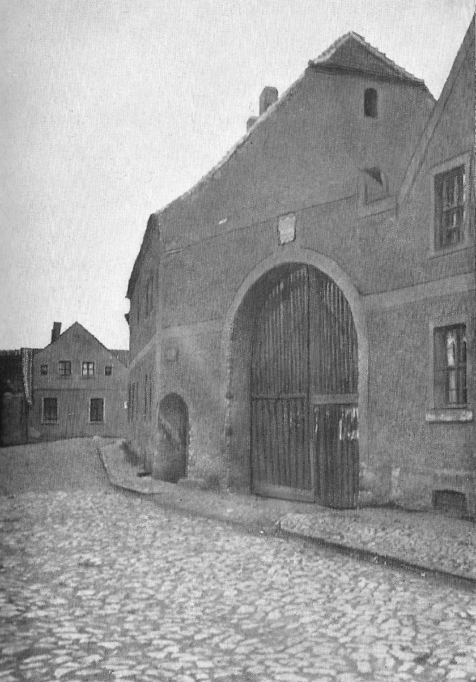 Toreinfahrt in Schwaneberg
