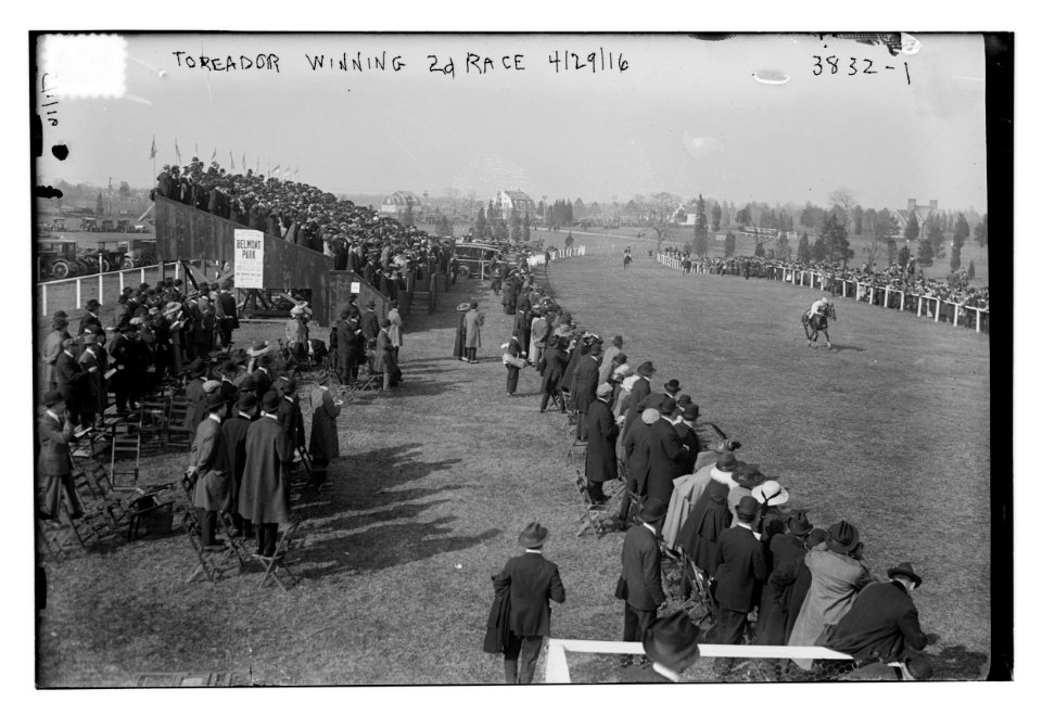 Toreador winning 2d race, 4-29-16 LCCN2014701506