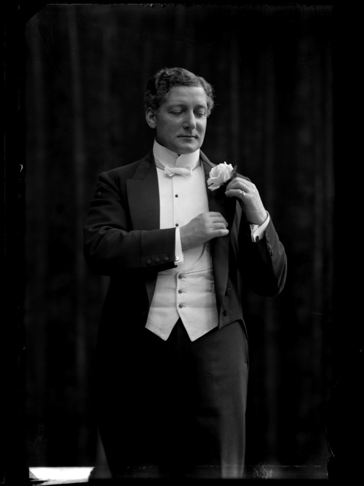 Tore Svennberg in En idealisk äkta man at Svenska teatern 1906 - SMV - GS116