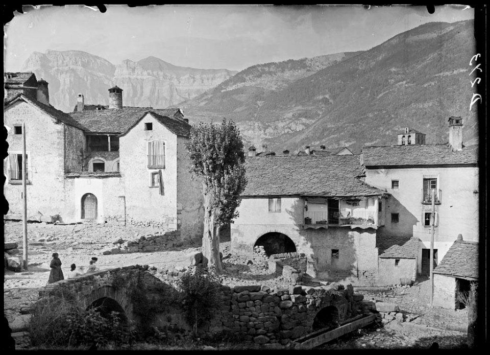 Torla, a l'entrada de la vall d'Ordesa