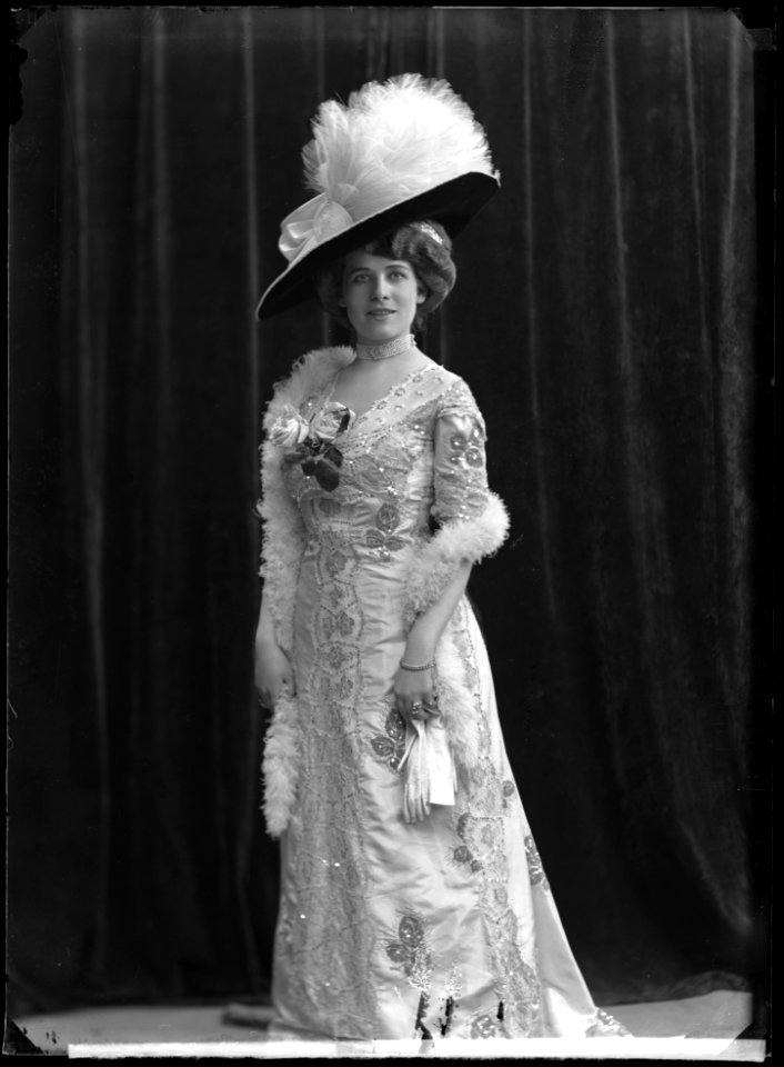 Torborg Schröder, singer - SMV - NS017