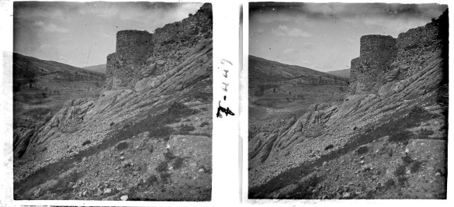 Torres i muralles del castell de l ' Os de Balaguer