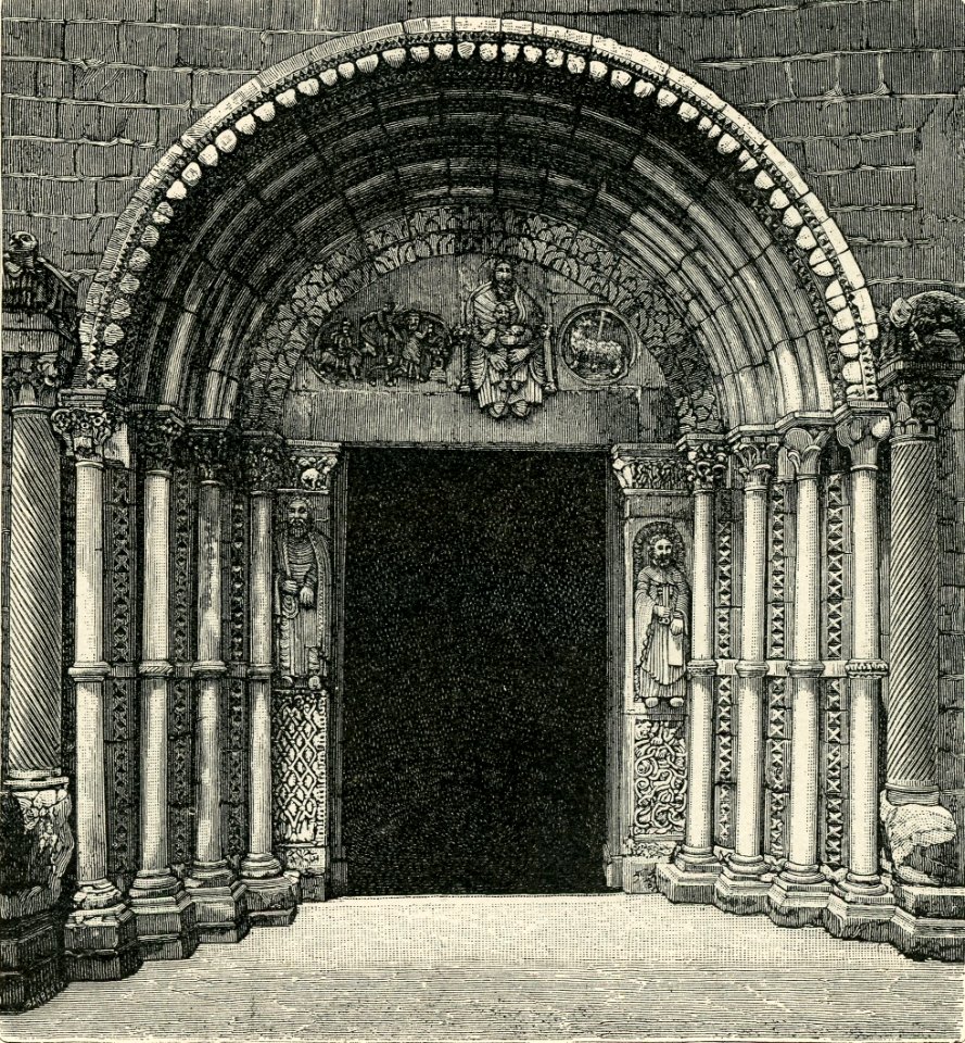 Toscanella porta grande della chiesa di Santa Maria Maggiore