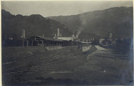 Totale Ansicht auf die Umschlagstelle Bahnhof Costa. (BildID 15672478)