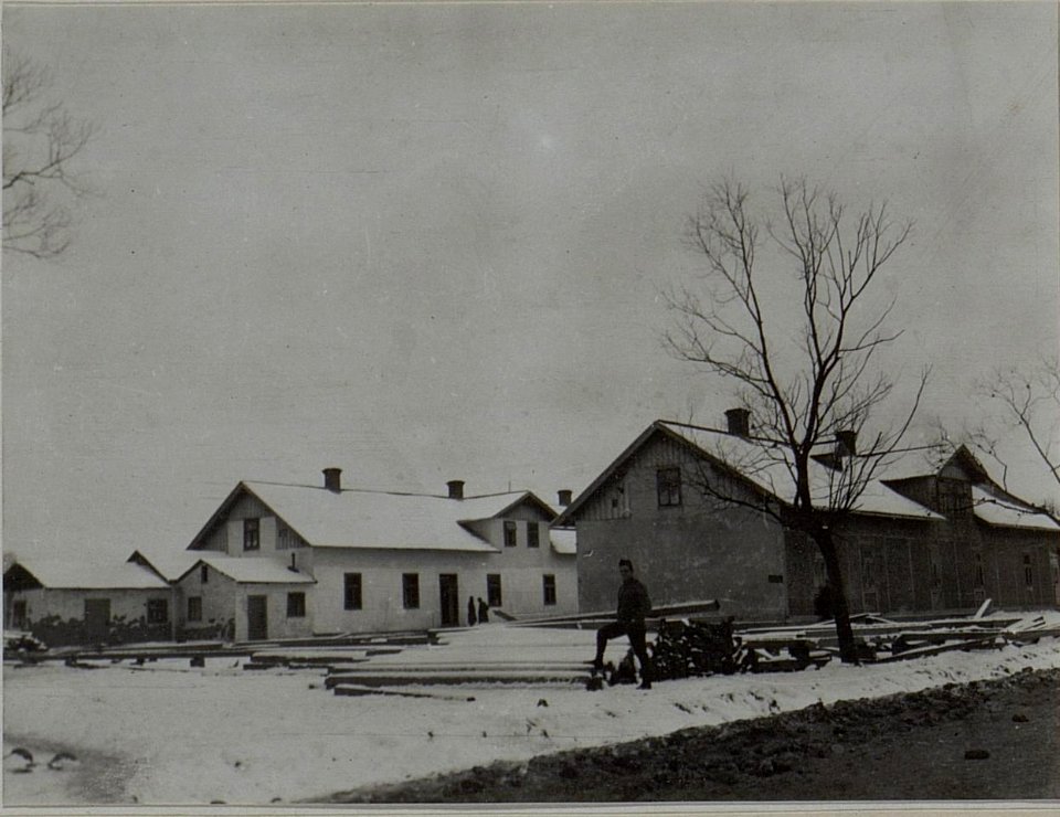 Totalansicht des Feldspitales 1-13 in Perehinsko, Februar 1916 (BildID 15455226)