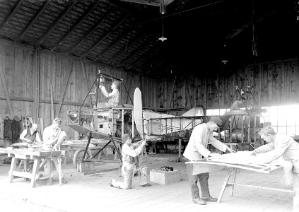 Totalrevision eines Flugzeuges - CH-BAR - 3239662