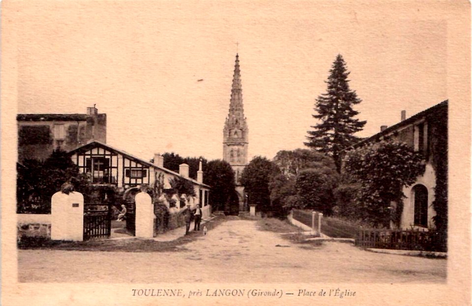 Toulenne - église 3
