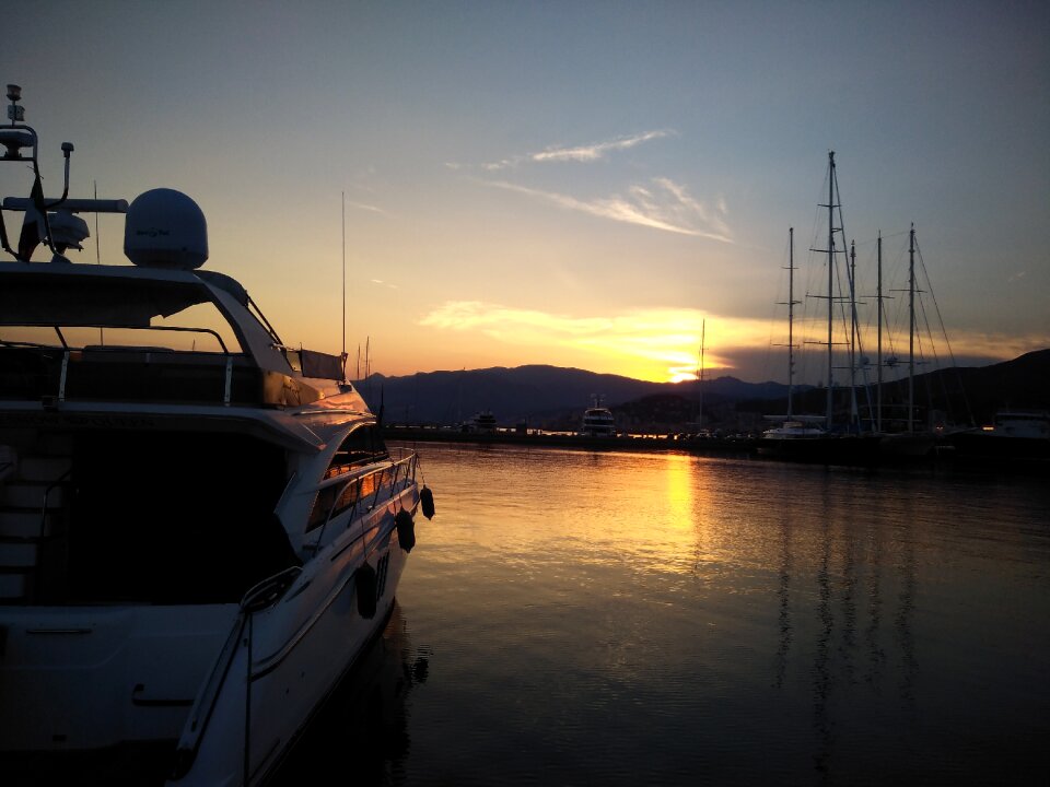 Sea marina ships