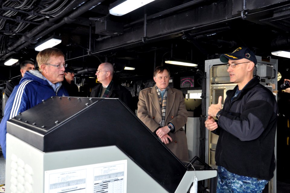Tour of USS Arlington 150129-N-GG458-018