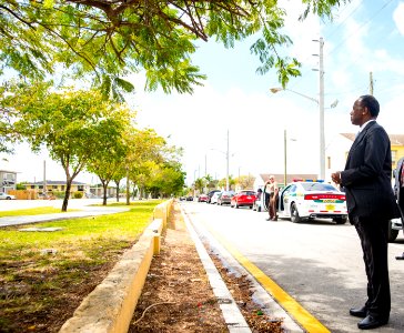 Tour of Liberty Square Miami, Florida (34073545045)