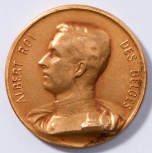 Tous et Jusqu'au Bout Nous Ferons Notre Devoir Pour Reconquérir Notre Sol et Notre Liberté, medal by Jacques Marin (1877-1950), Belgium, 1915, Coins and Medals Department of the Royal Library of Belgium, 2Lef 19 - 67 (recto)