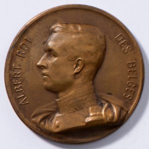 Tous et Jusqu'au Bout Nous Ferons Notre Devoir Pour Reconquérir Notre Sol et Notre Liberté, medal by Jacques Marin (1877-1950), Belgium, 1915, Coins and Medals Department of the Royal Library of Belgium, 2Lef 19 - 75 (recto)