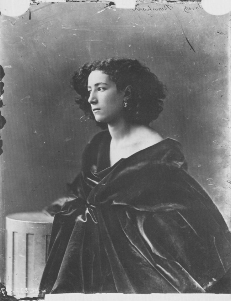Tournachon, Gaspard-Félix - Sarah Bernhardt (1844-1923) (Zeno Fotografie)