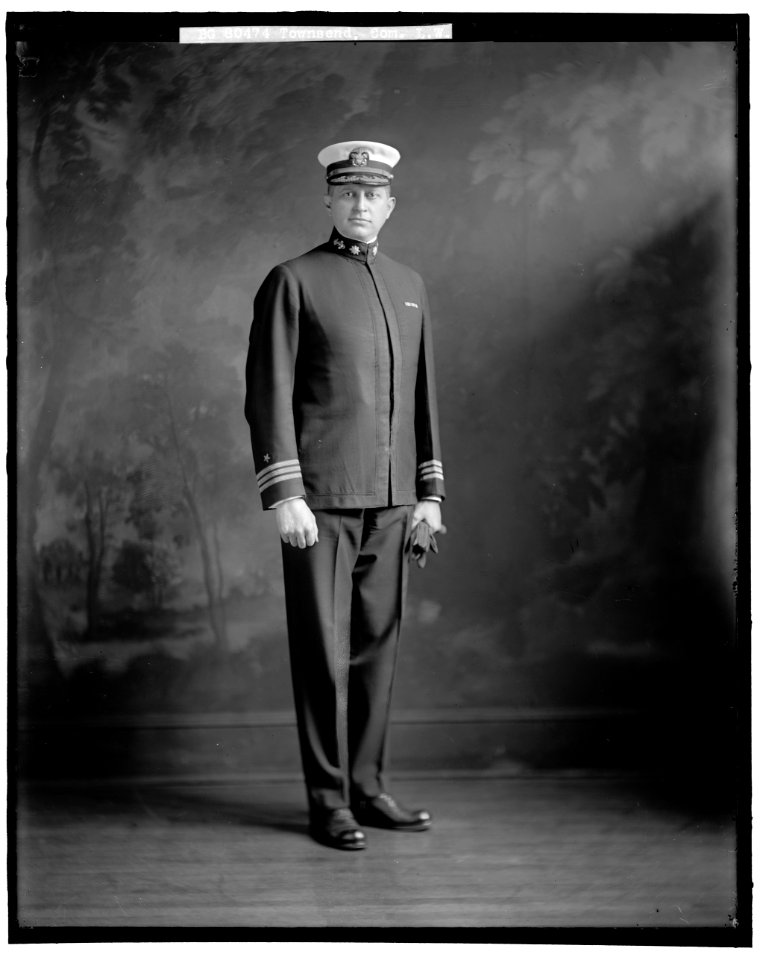 TOWNSEND, L.W. COM. LCCN2016861293