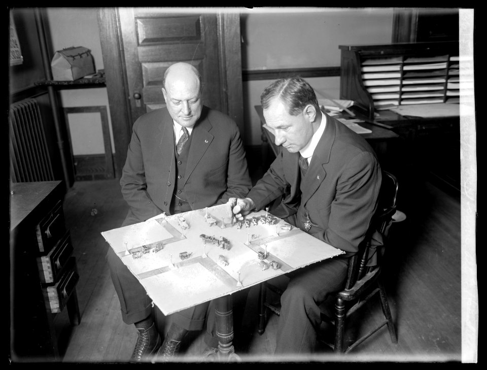 Traffic court, Geo. H. Scriven, Alto G. Hauschild LCCN2016851501